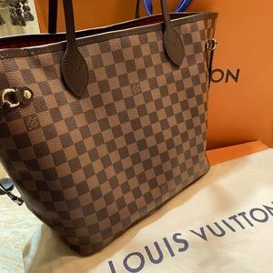 Authentic Louis Vuitton Neverfull